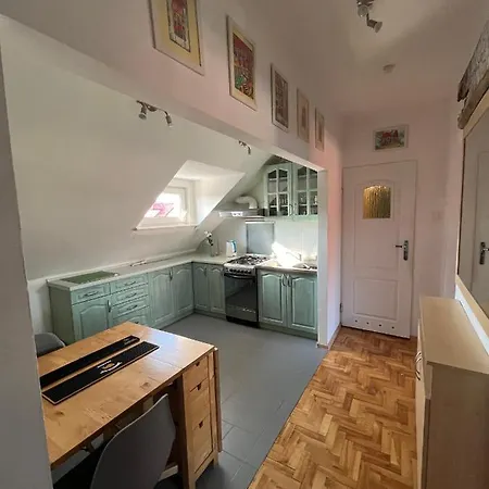 Kołobrzeska Mansarda, Narutowicza 8 Apartament *