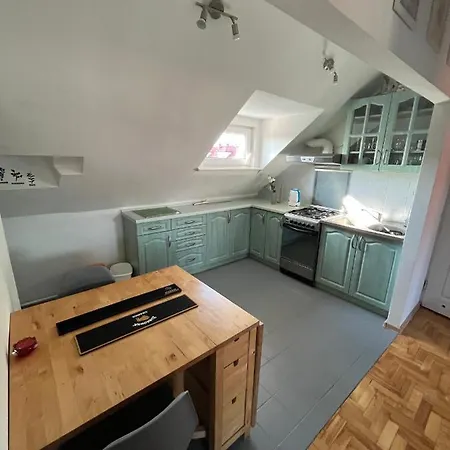 Kolobrzeska Mansarda, Narutowicza 8 * Kołobrzeg